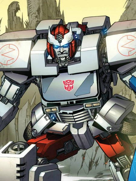 变形金刚：超越视觉 [db:作者] 漫画封面